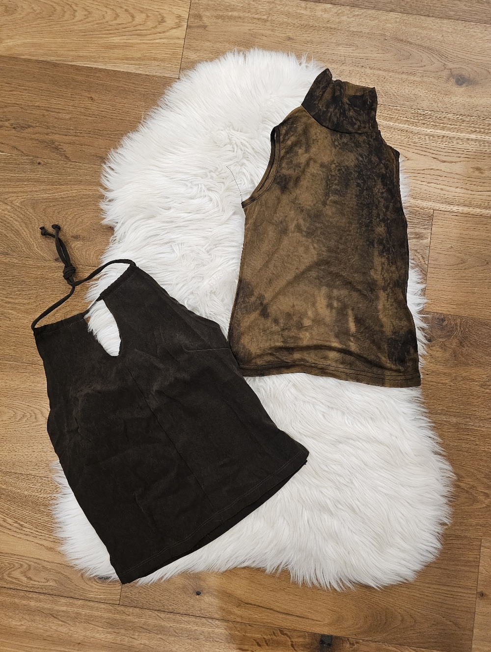 Vintage Tie-Dye Brown Sleeveless Mock Neck Top And Suede Halter Set
